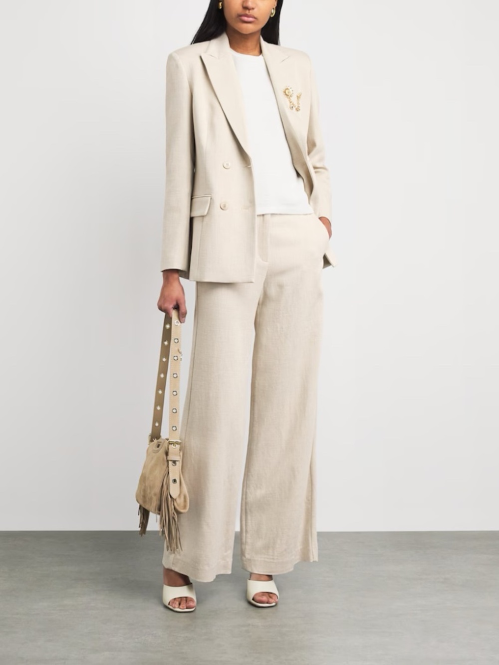 Vipeige Suit Jacket with Brooch & Pipeige Wide-Leg Trousers